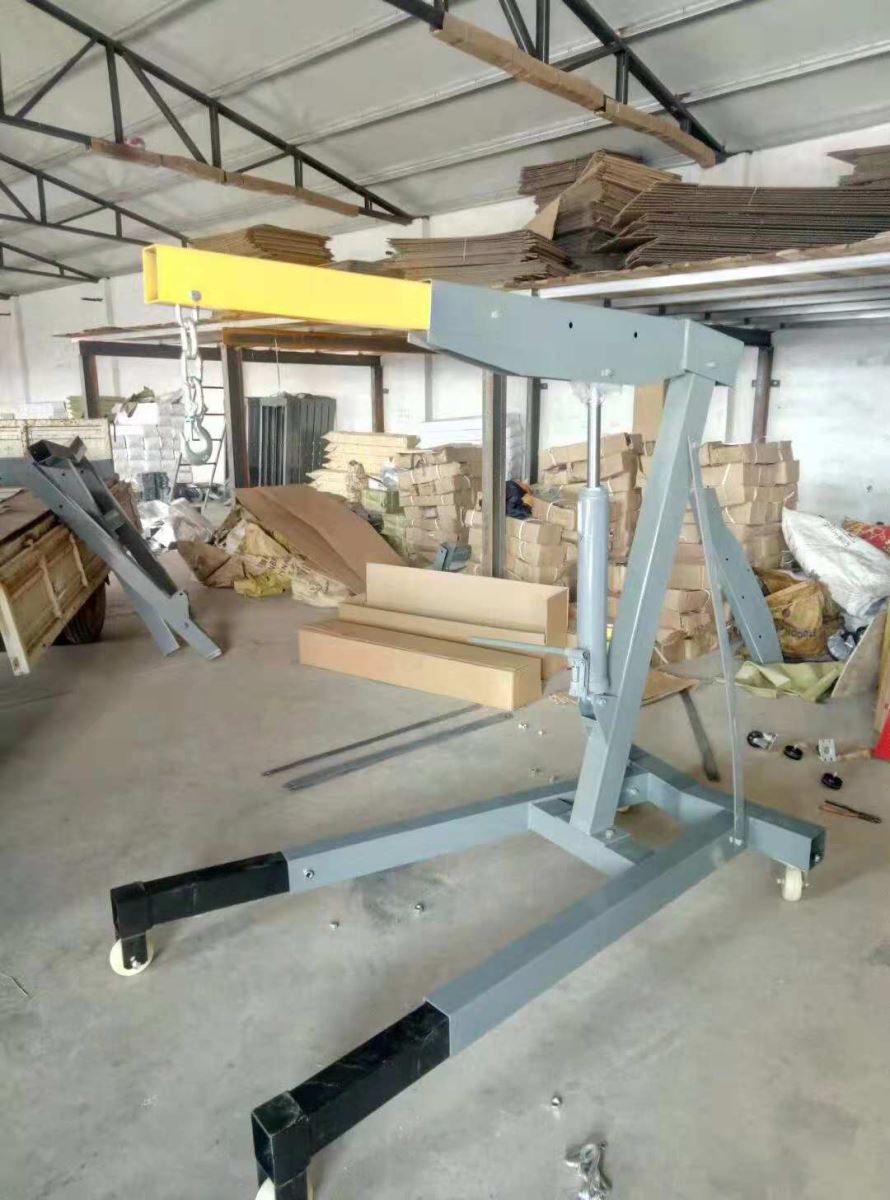 3噸加重型汽車發(fā)動(dòng)機(jī)小吊機(jī)